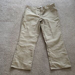 Dickies Women’s Khaki pants size 18/32 NWT